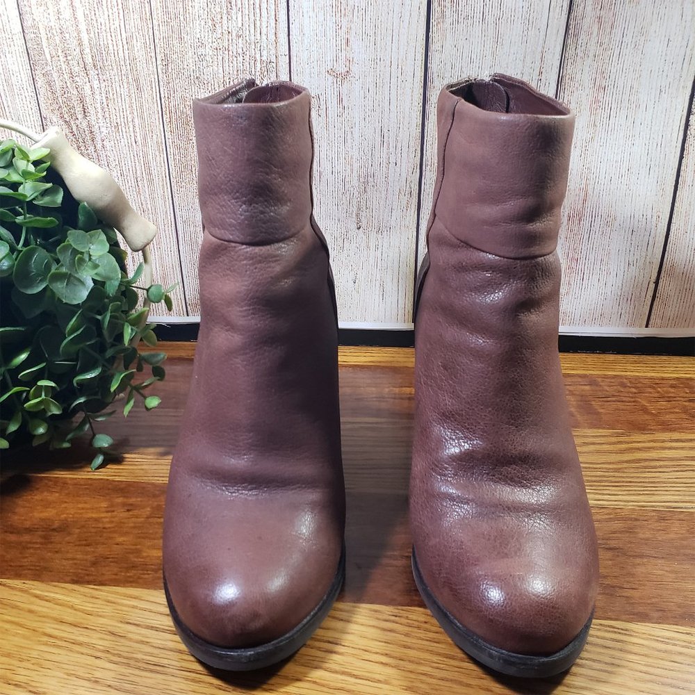 ARTURO CHIANG Women's Size 7 Brown At-Hadley Ankle Boots - Picture 2 of 12